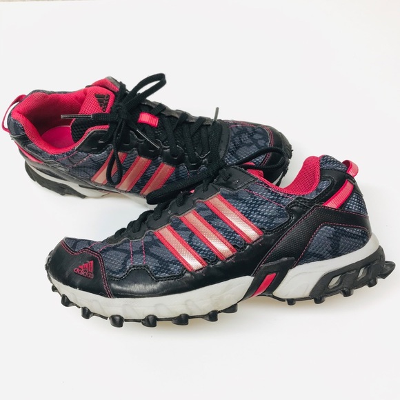 adidas adiwear tennis shoes